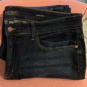 Judy Blue skinny fit dark wash jeans.  Size 20W.